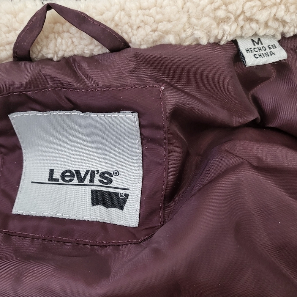 LEVI'S Quilted Puffer Coat Jacket Sherpa Hood and Trim Burgundy Women's M - Picture 7 of 16